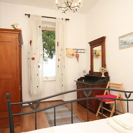Apartment Apartments By The Sea Opatija - Volosko, Opatija - 7846 *